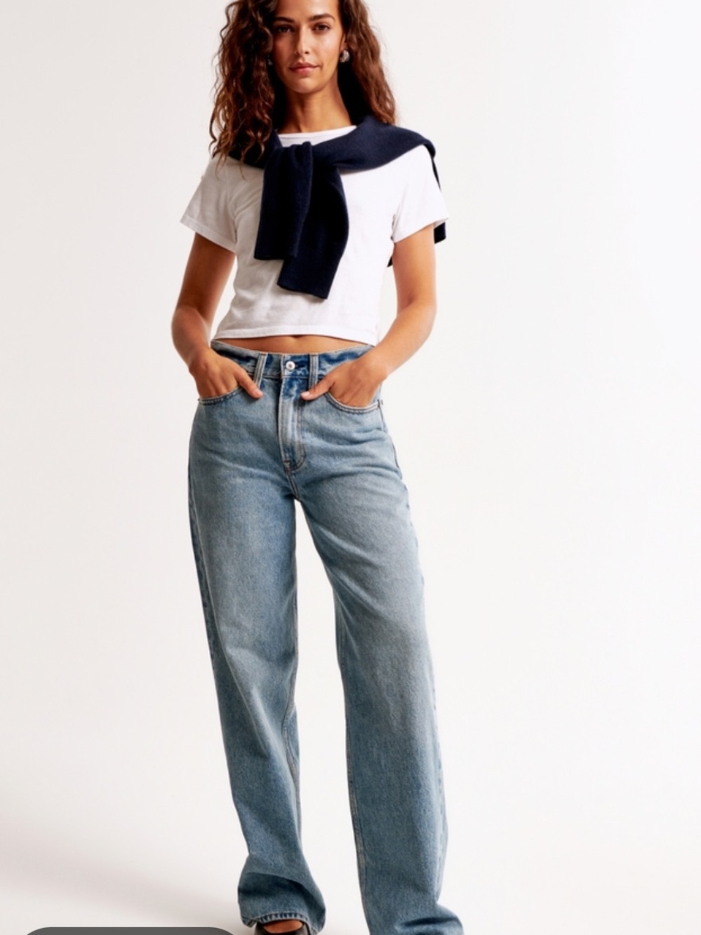 •Abercrombie• The Baggy mid-rise denim jeans